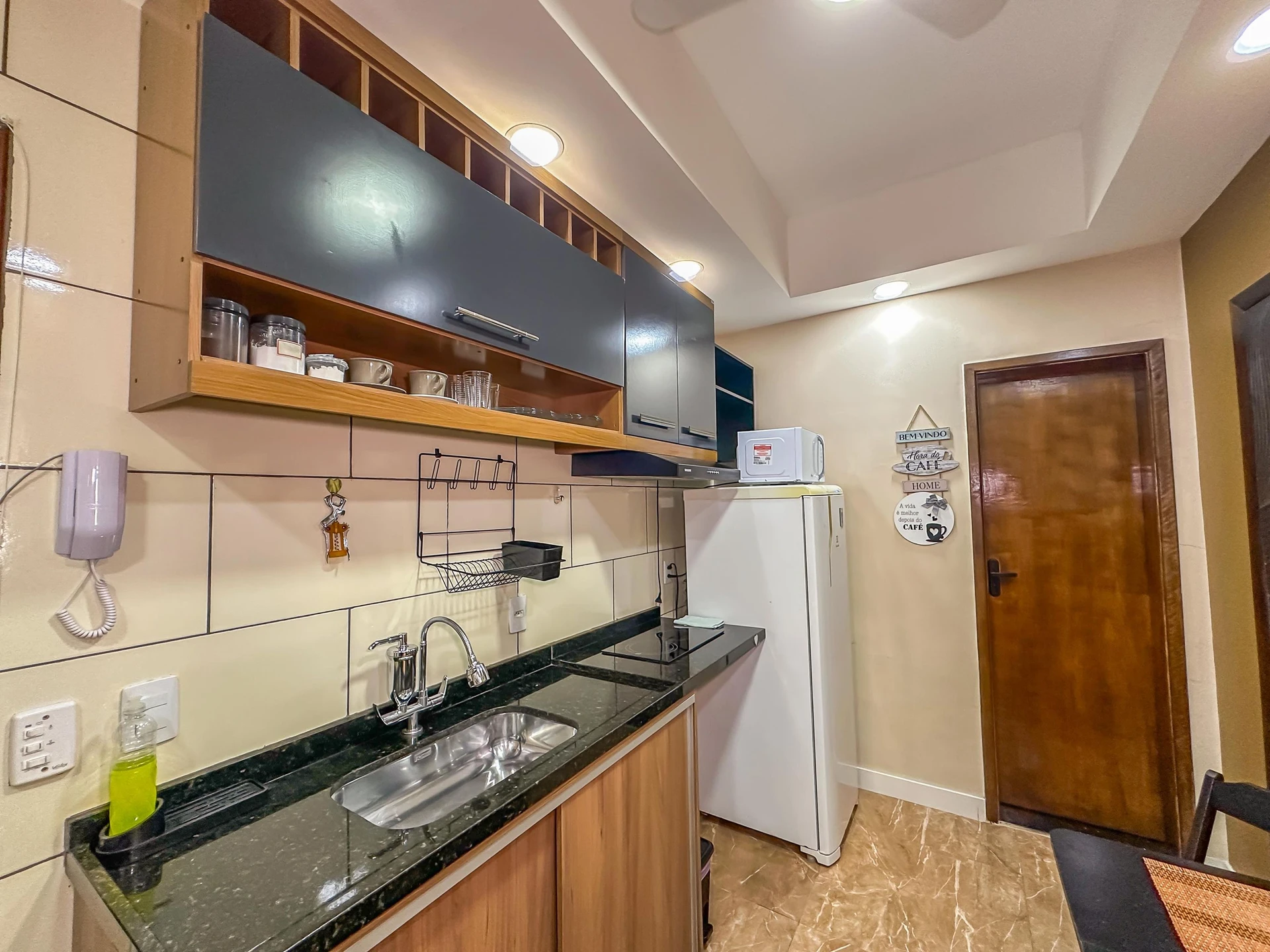 Home office in a one-bedroom apartment, 37 m² — photo 5