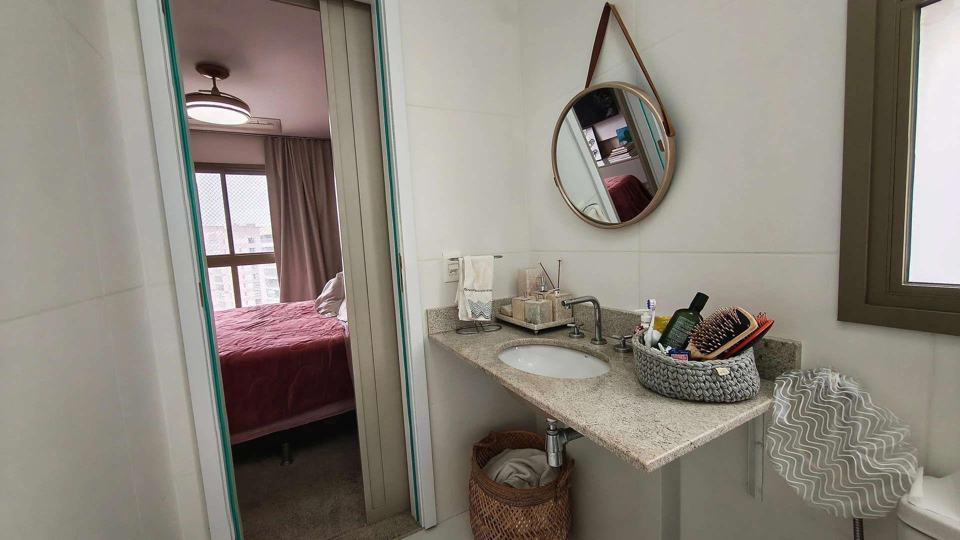 3-bedroom apartment in a building with a sauna — photo 3