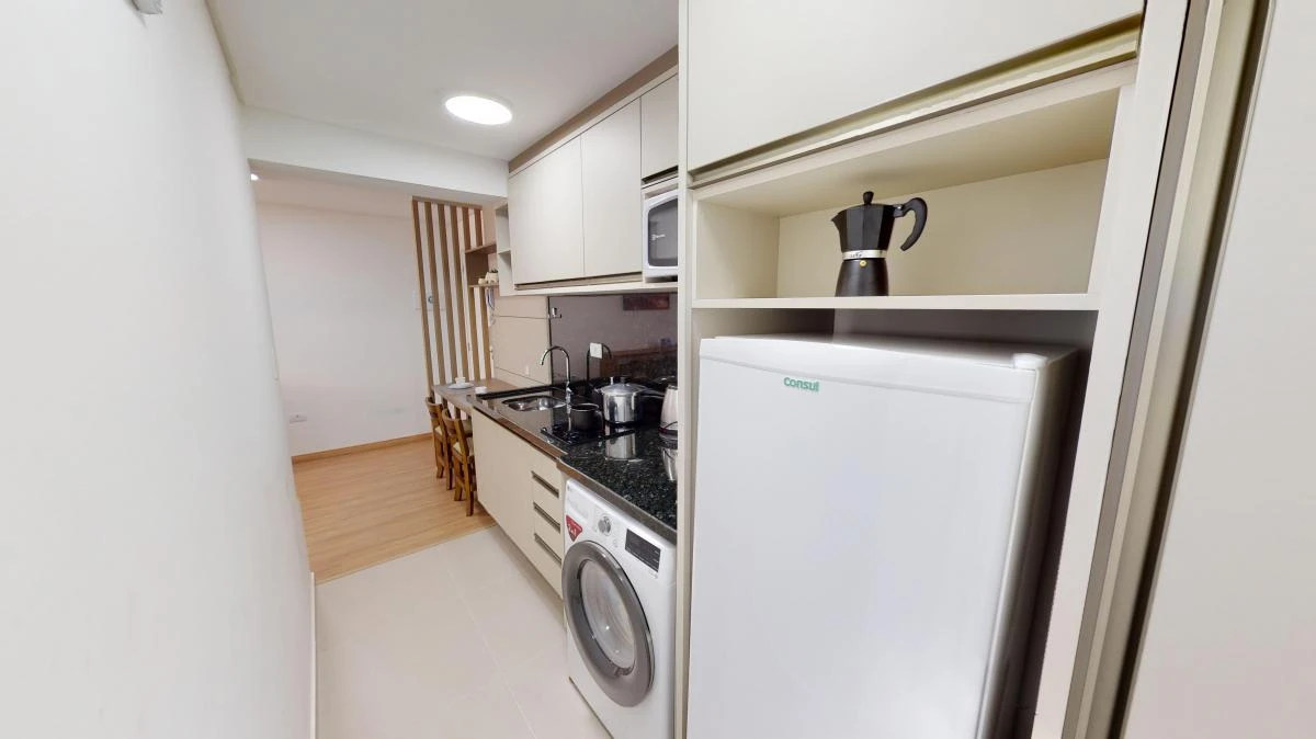 One-bedroom apartment with a washing machine in Curitiba — photo 3