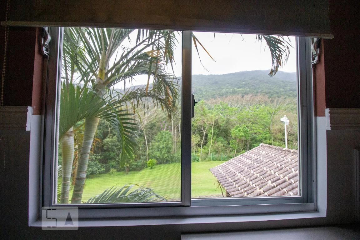 House with 3 bedrooms and a private garden — photo 15