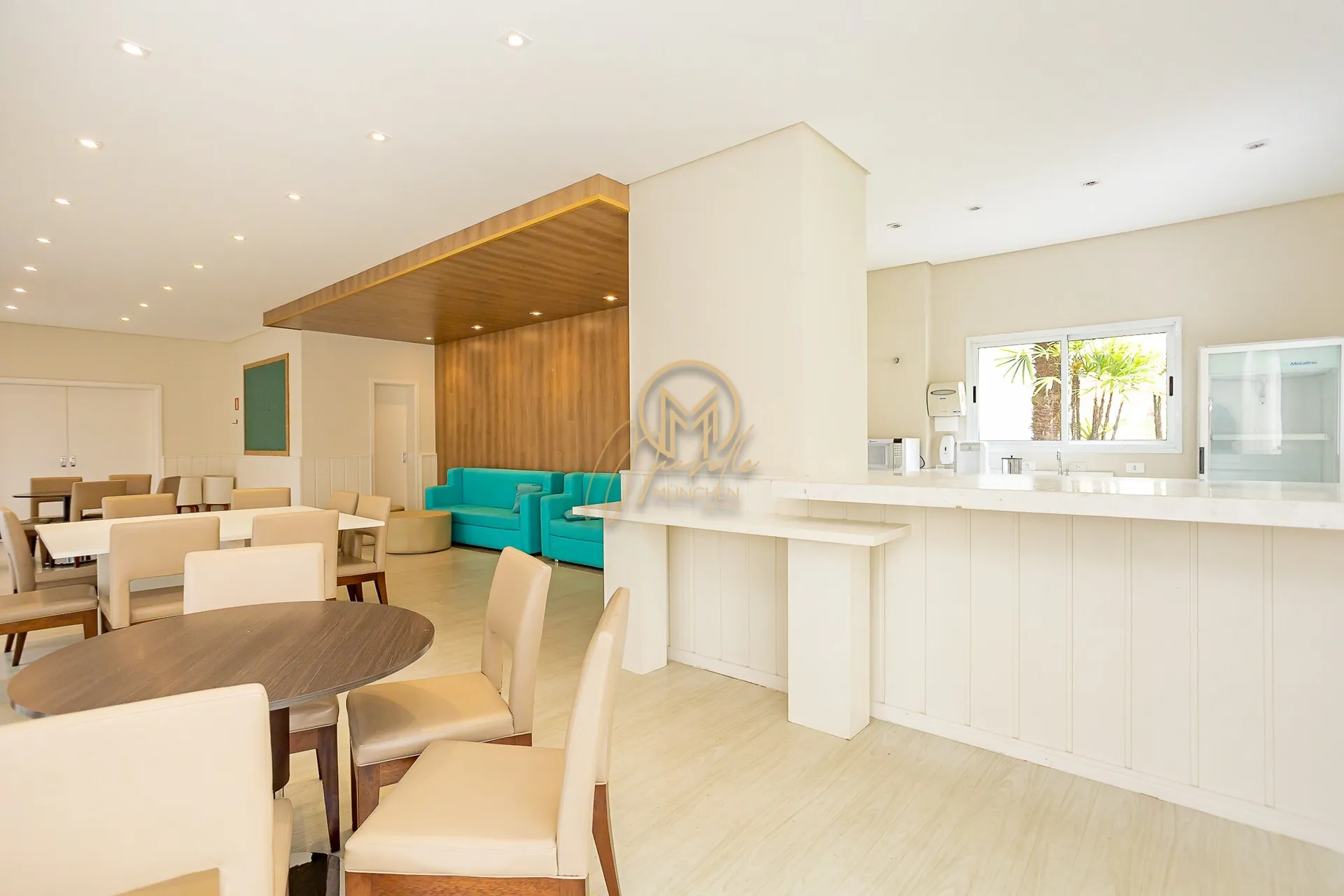 Furnished 462 m² apartment with 4 en-suite rooms — photo 175