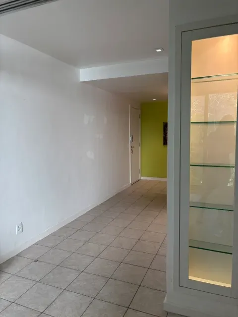 1-bedroom apartment with enclosed balcony in 60 m² — photo 26