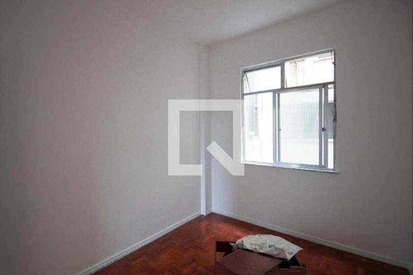 2-bedroom apartment with wood or laminate floors — photo 22
