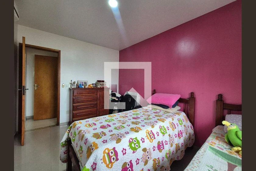 Condominium house with 4 bedrooms and a gas stove — photo 43