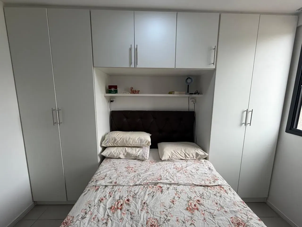 Walk-in closet in a 2-bedroom apartment, 40 m² — photo 11