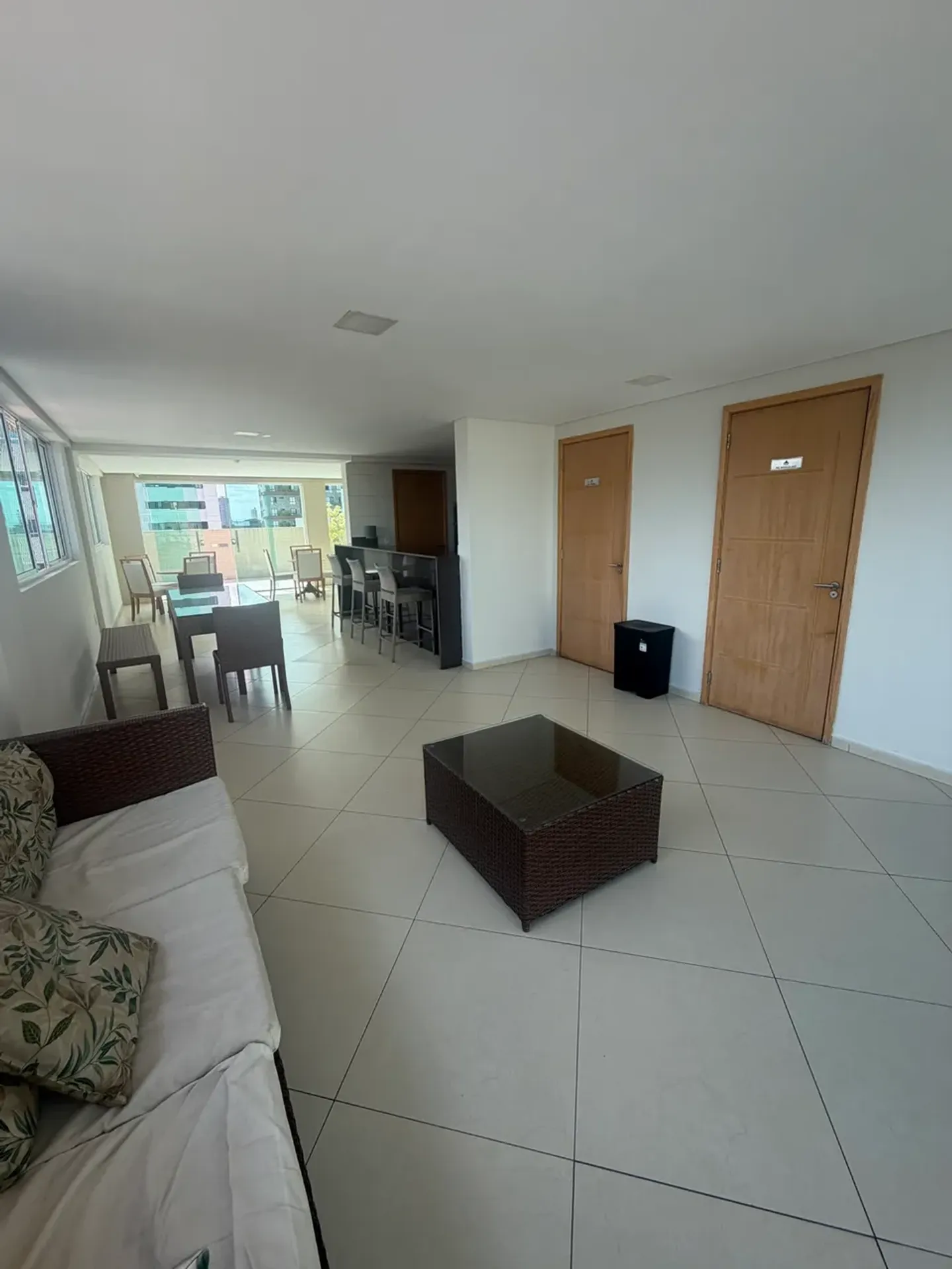 2-bedroom apartment with a dryer in João Pessoa — photo 22