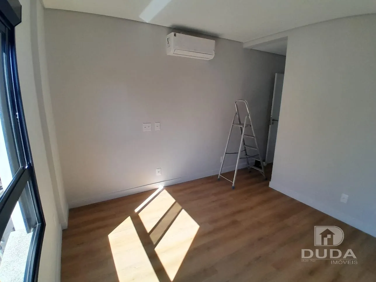 2-bedroom apartment with a water view in Florianópolis — photo 2
