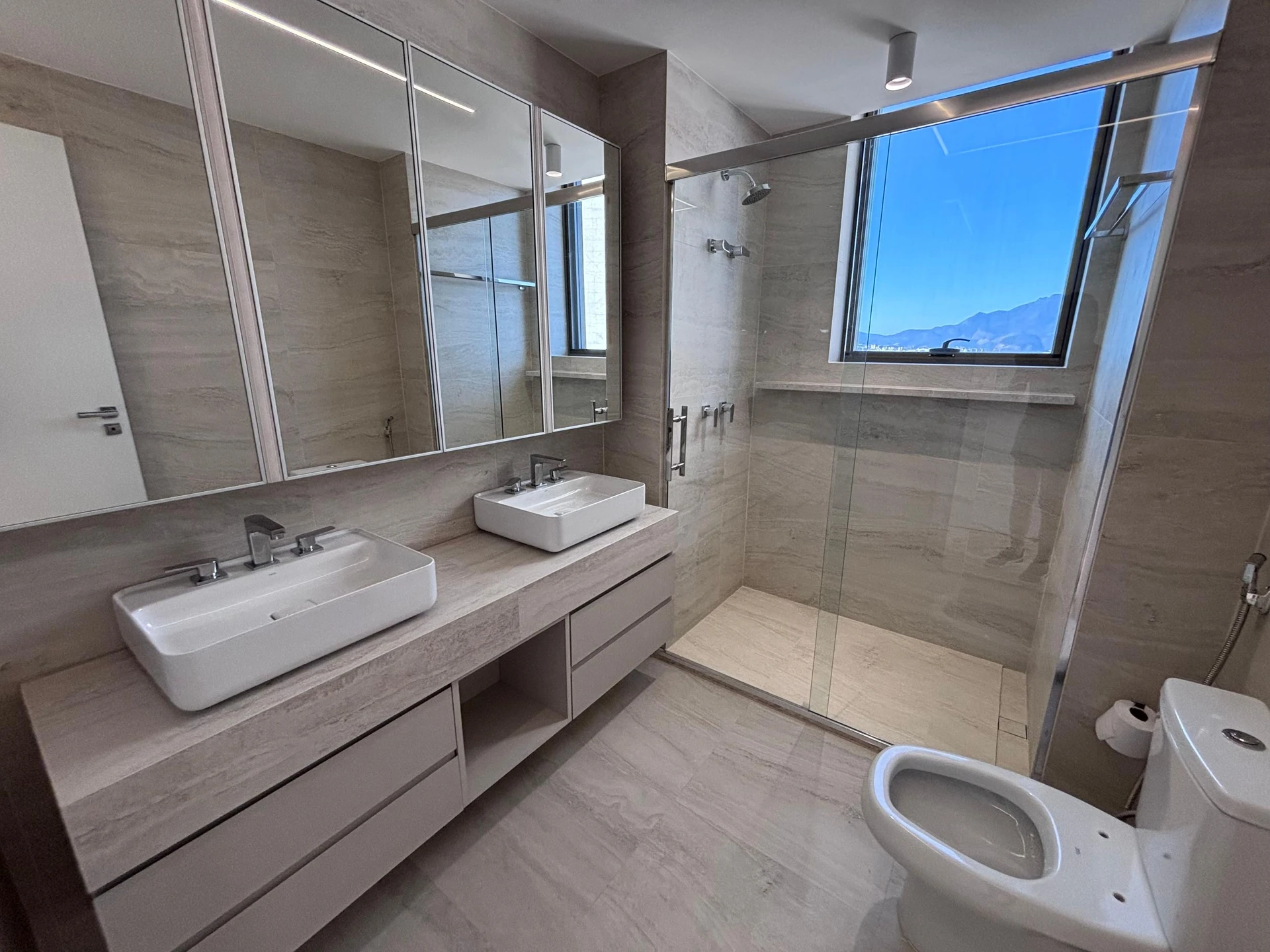 Apartamento com 4 suítes e varanda, 3 vagas — photo 46