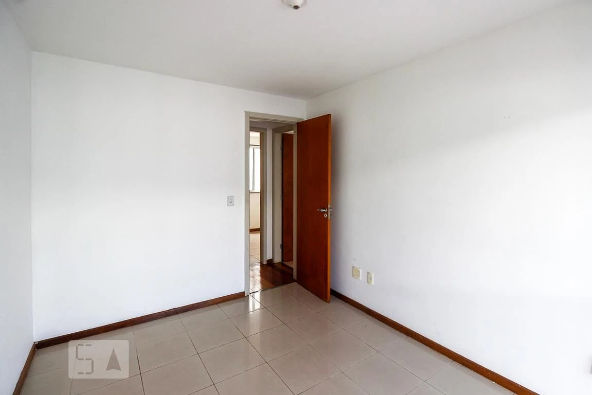Apartamento sem mobília com 3 quartos e 2 banheiros — photo 23