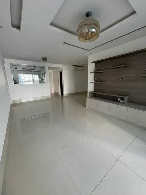 Квартира з 4 спальнями 151 м² і 3 місцями паркування — photo 12