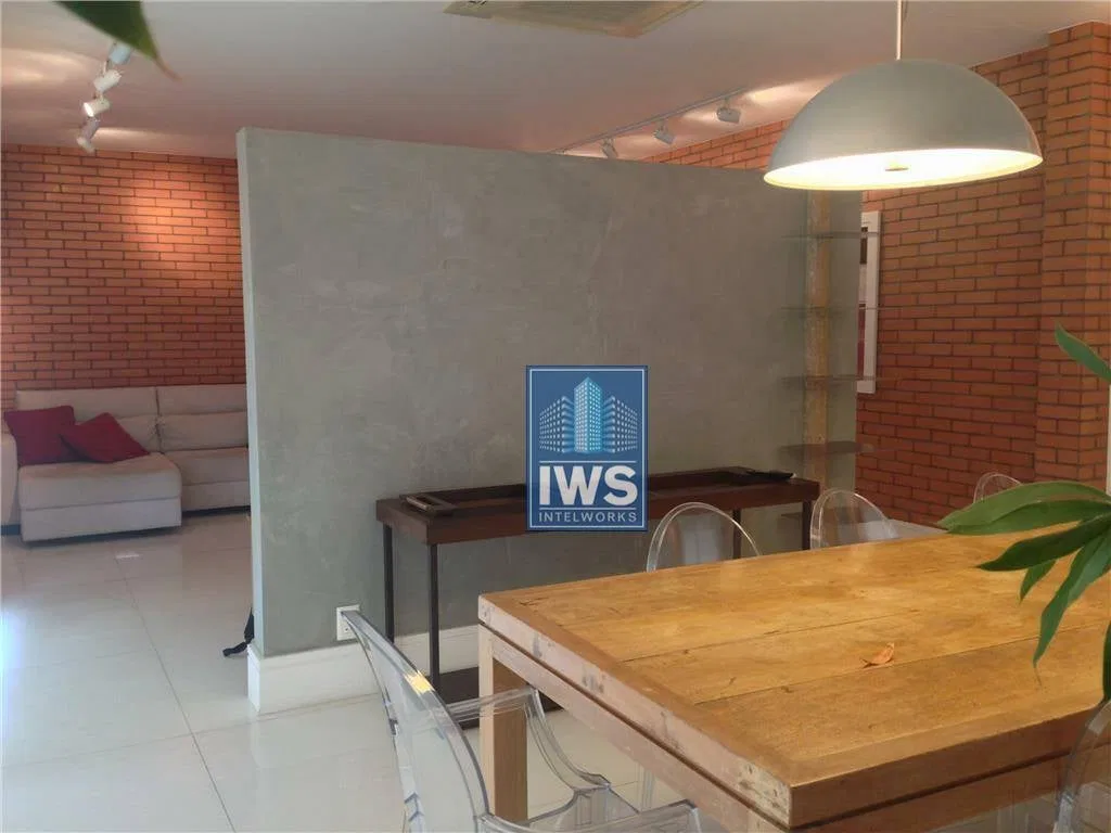 200 m² apartment with 4 bedrooms and 3 parking spots — photo 21