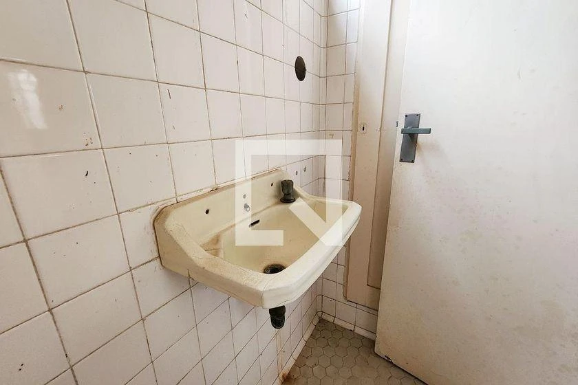 Casa de 630 m² com 5 quartos e 3 banheiros — photo 42
