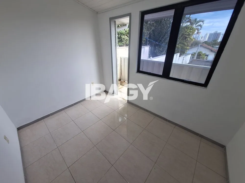 House with 4 bedrooms and 2 bathrooms, 100 m² — photo 21