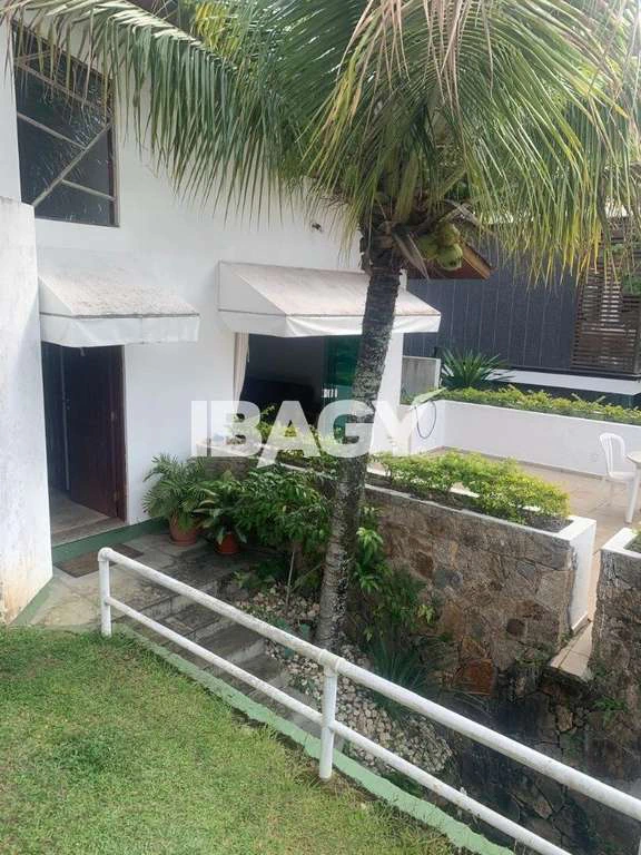 Будинок на 4 спальні, 1 ванна в сьюті та 380 м² з балконом — photo 3