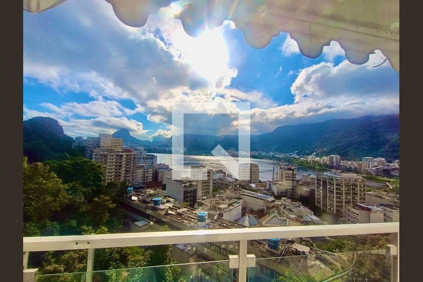 Apartamento de 4 quartos com cozinha integrada e 280 m² — photo 39