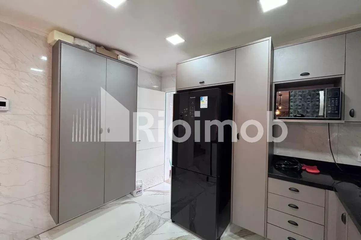 Furnished house with 5 bedrooms and 5 bathrooms — photo 8