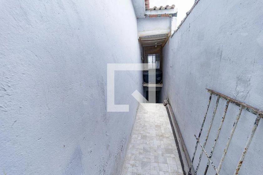 3-bedroom house with a walk-in closet in Rio de Janeiro — photo 35