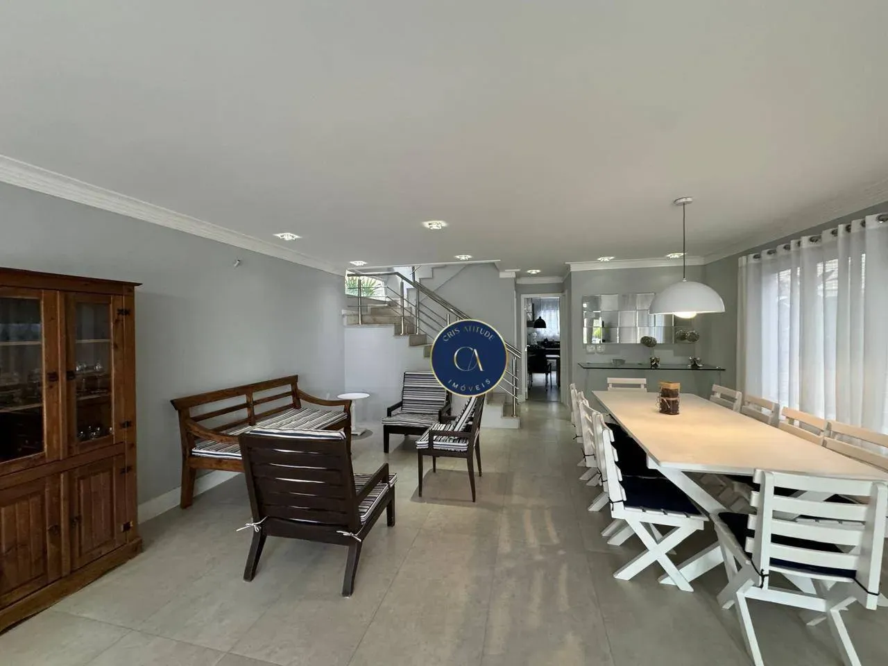 House with 6 bedrooms and 7 bathrooms, 484 m² — photo 3