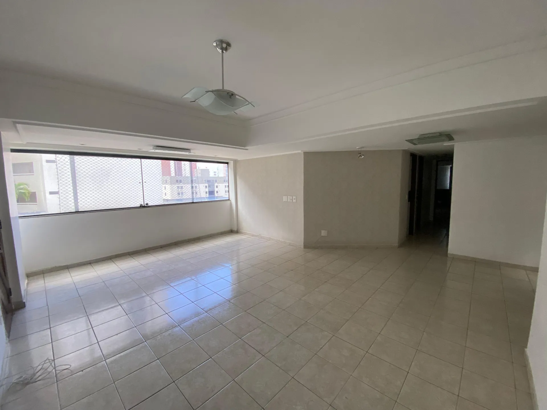 3-bedroom apartment with 121 m² and 2 parking spaces — photo 2