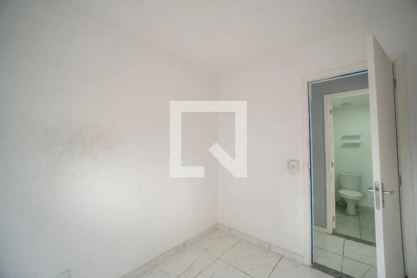 2-bedroom apartment with open-plan kitchen — photo 36