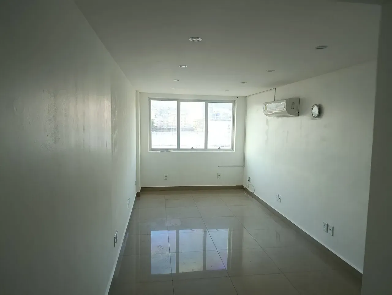 Studio sem mobília com 1 quarto e 1 banheiro — photo 10