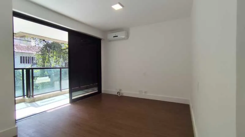 165 m² apartment with 3 bedrooms and 5 bathrooms — photo 2