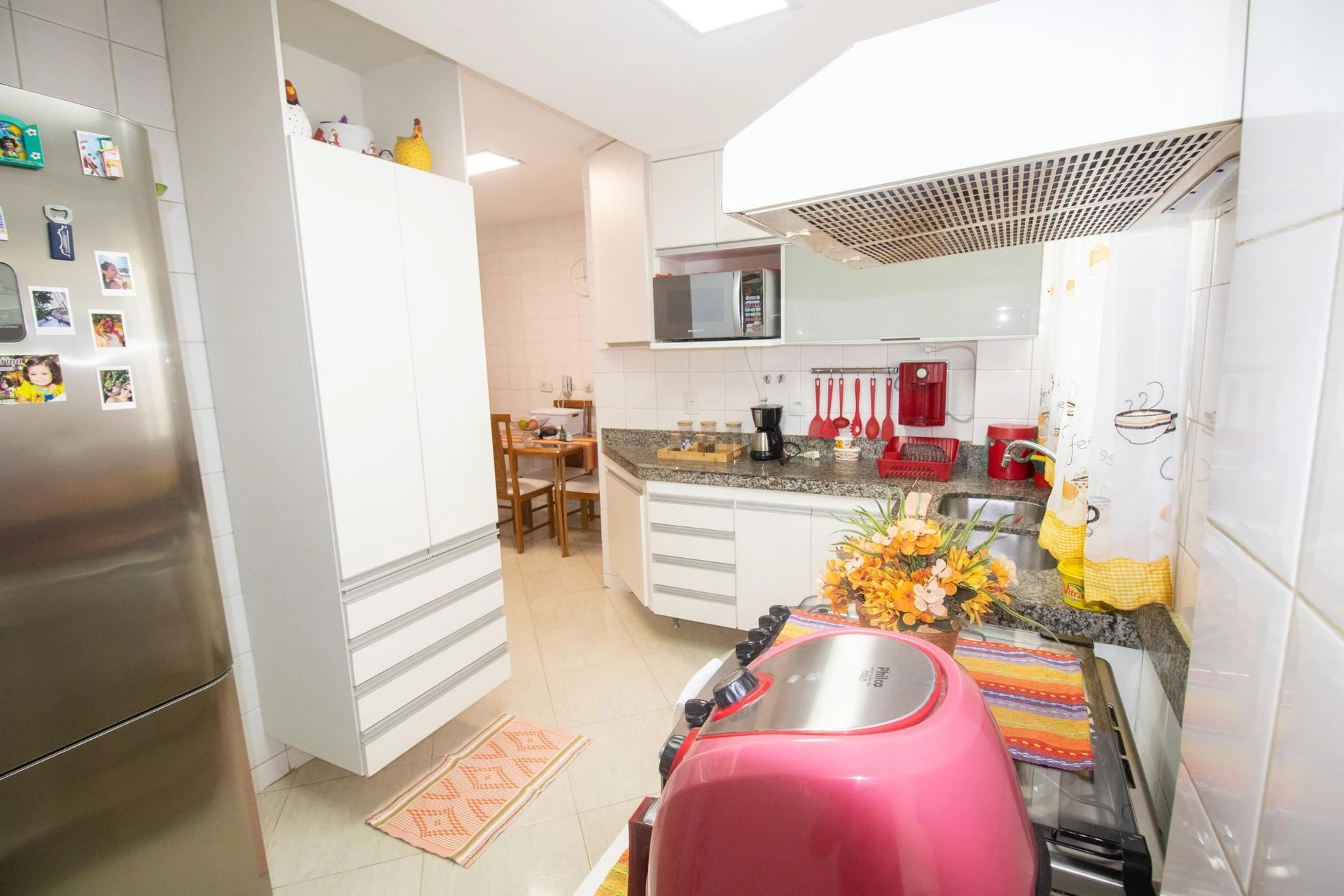 Furnished apartment with 3 bedrooms and a balcony — photo 24