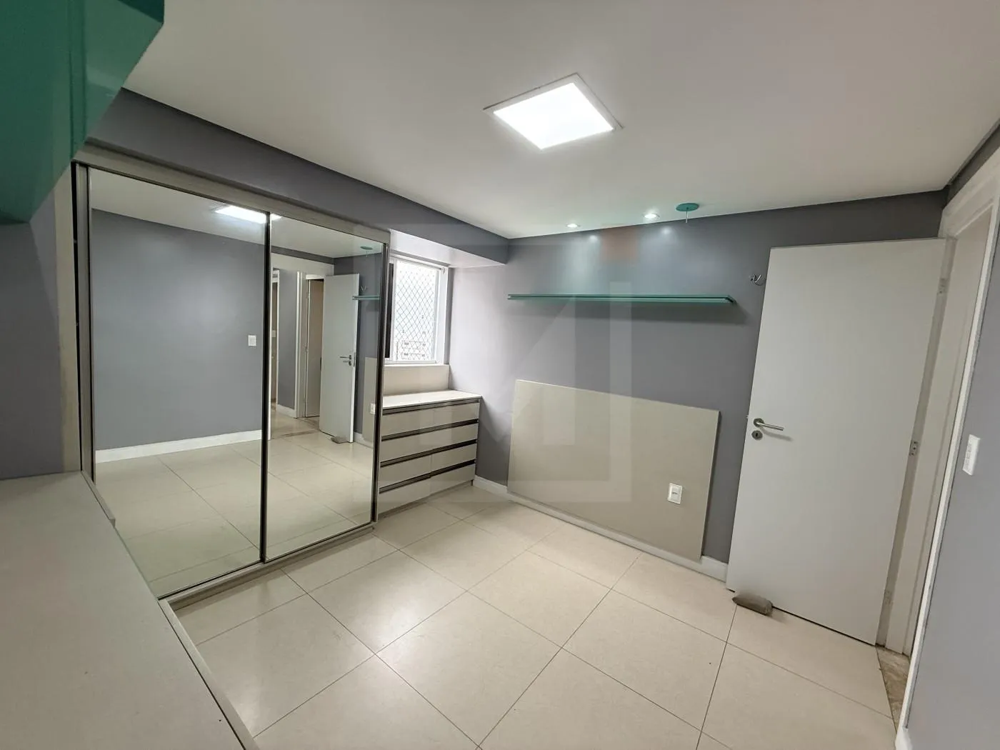 Furnished 163 m² apartment on the 26th floor with 4 bedrooms — photo 23