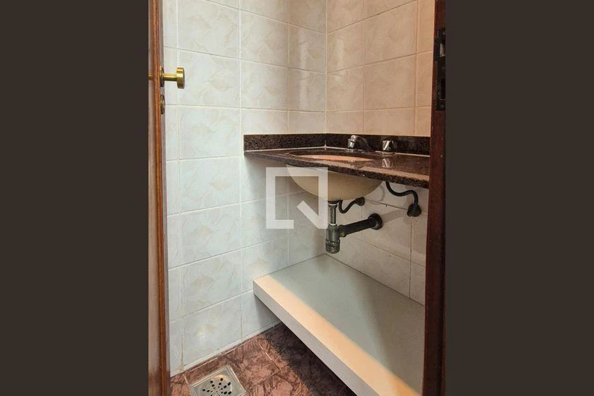 3-bedroom apartment with balcony, 202 m² — photo 42