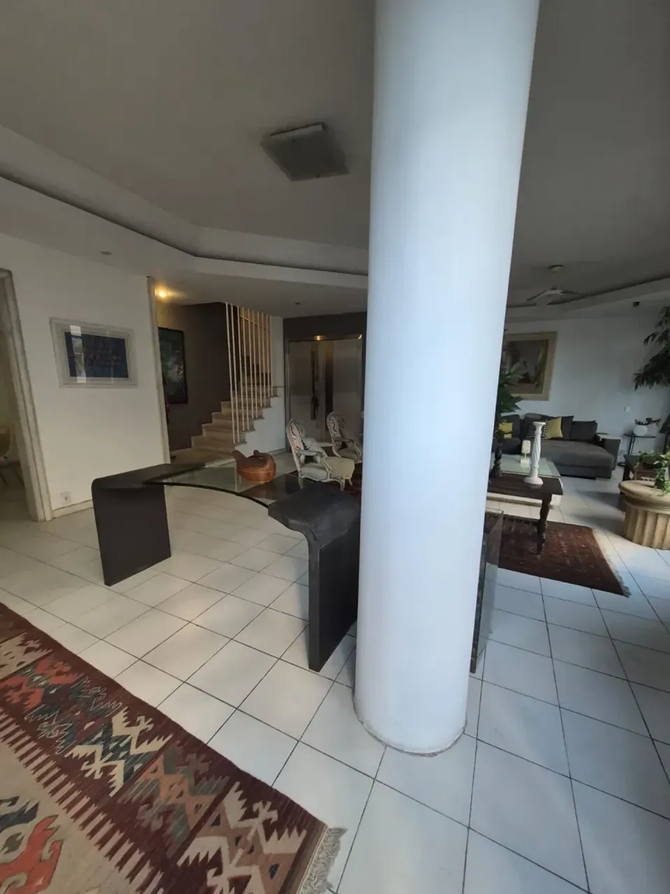260 m² apartment with 4 bedrooms and 3 bathrooms — photo 6