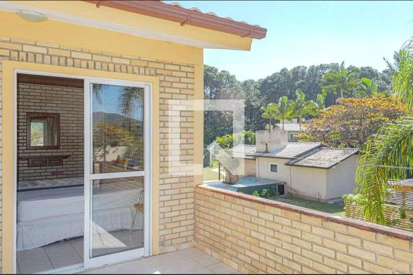 Furnished 2-bedroom, 81 m² house in Florianópolis — photo 10
