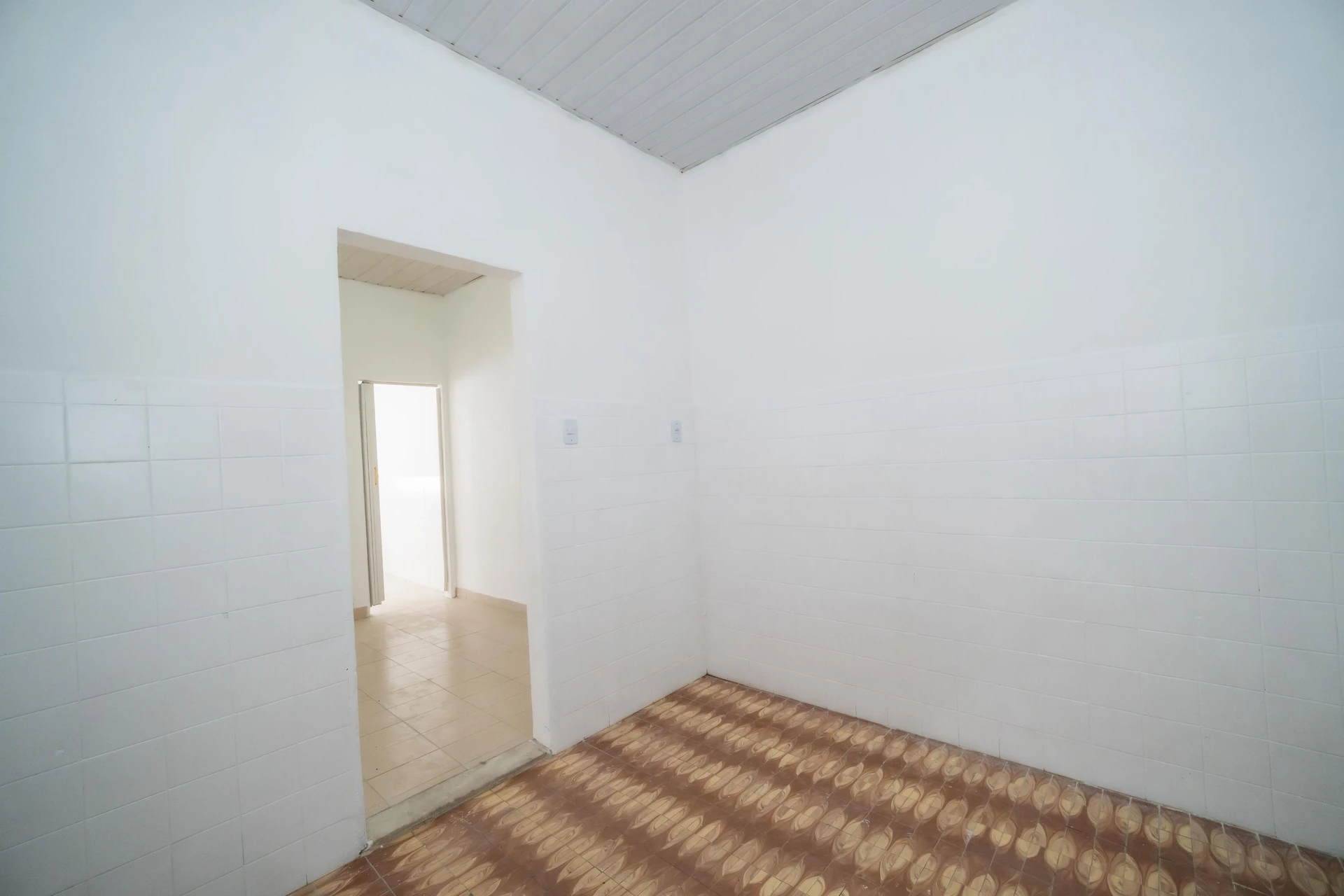 2-bedroom house with a garden — photo 13