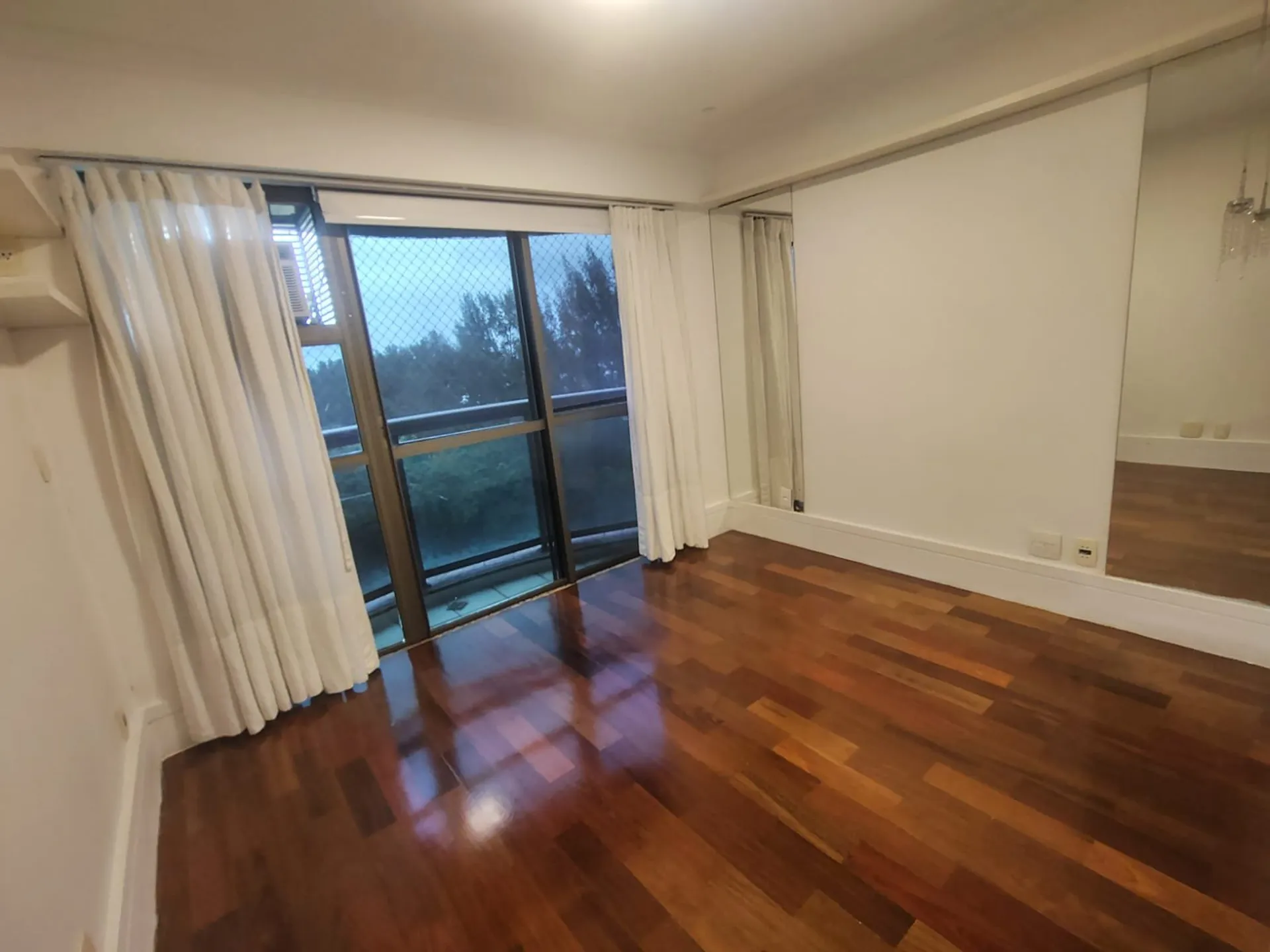 Apartamento de 3 quartos com cozinha separada e 2 vagas — photo 22