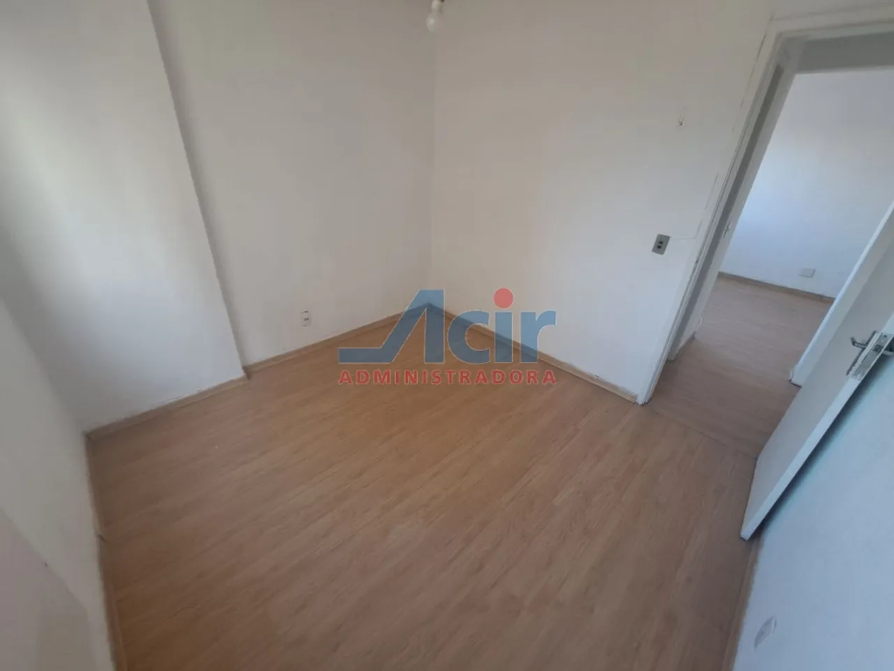 Apartamento con 2 dormitorios, 1 baño y parking — photo 10