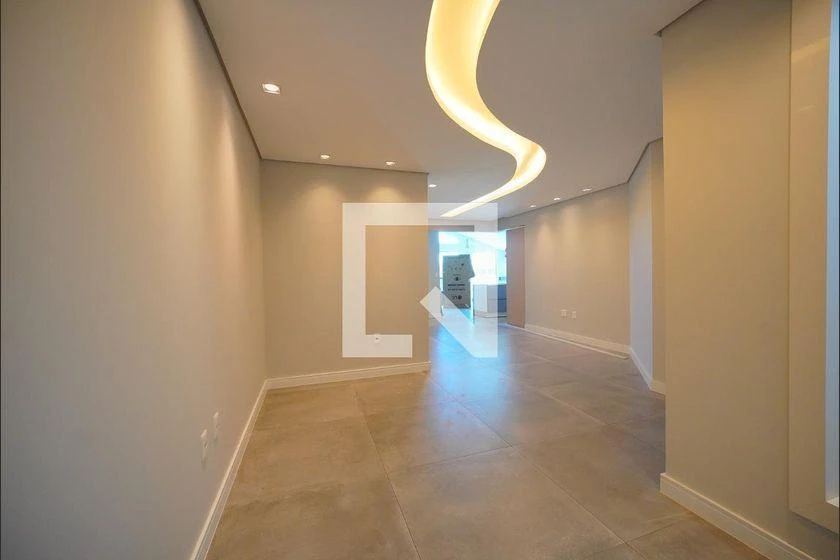 Apartment, 205 m², with a glass-enclosed balcony — photo 25