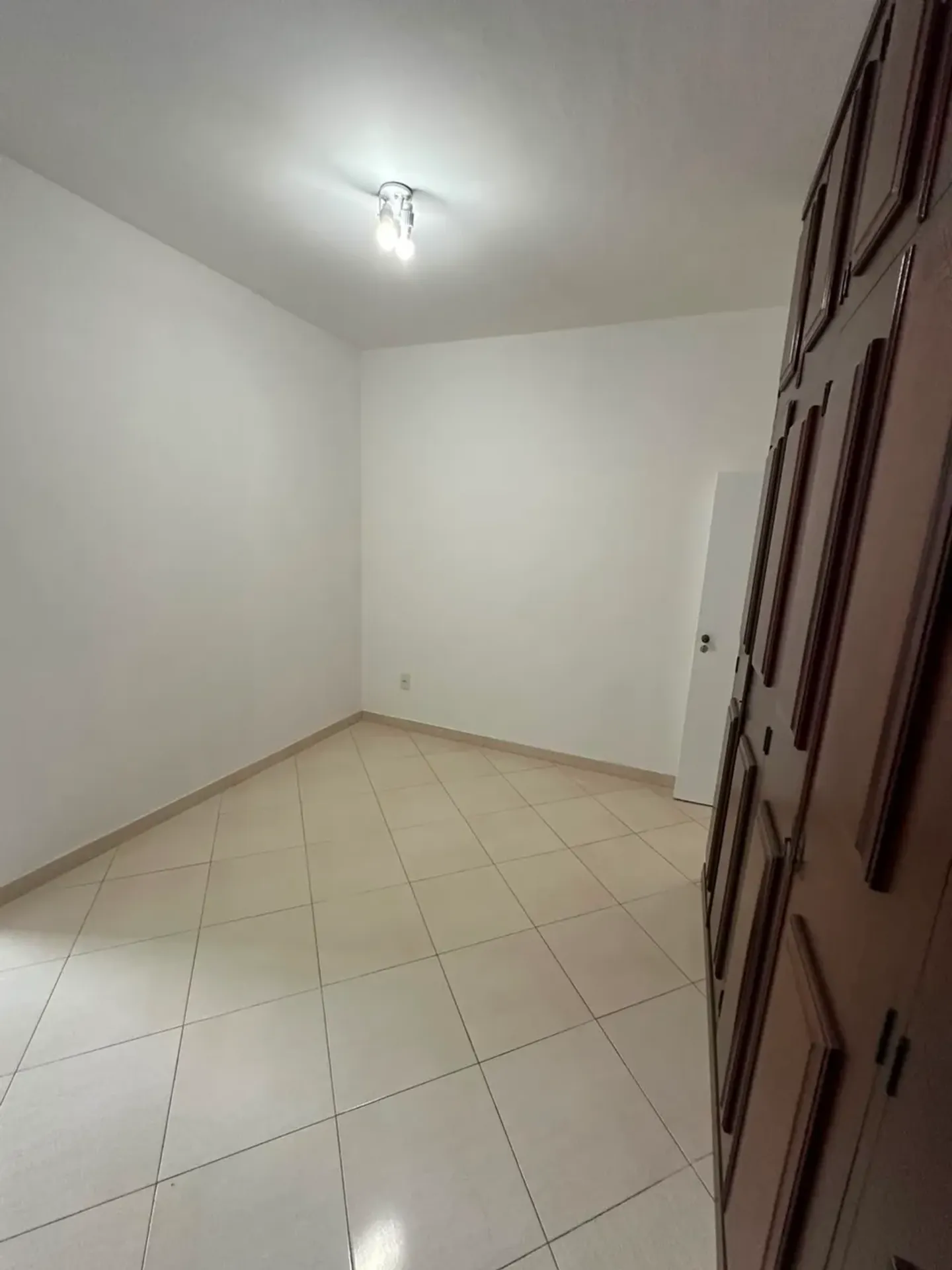 Apartment with 2 bedrooms, 2 bathrooms and balcony — photo 14