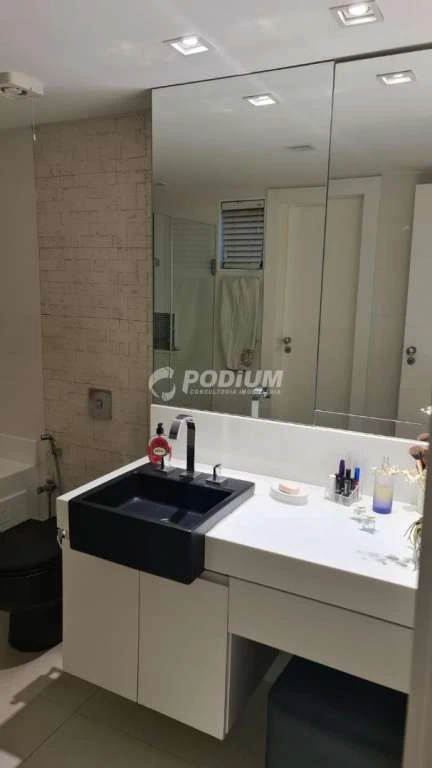 Cobertura duplex mobiliada com terraço e 360 m² — photo 27