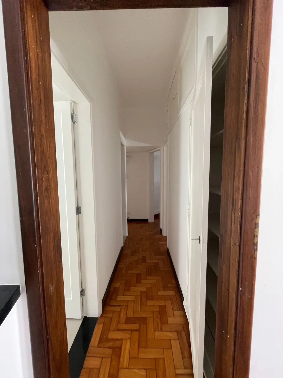 Apartment with open-plan kitchen, 3 bedrooms and parking — photo 4