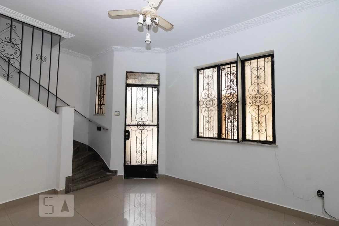 4-bedroom house with closed kitchen, 3 baths and parking — photo 25