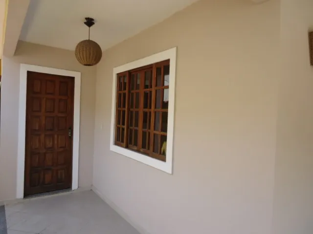 Balcony with a grill in a 3-bedroom house, 175 m² — photo 11