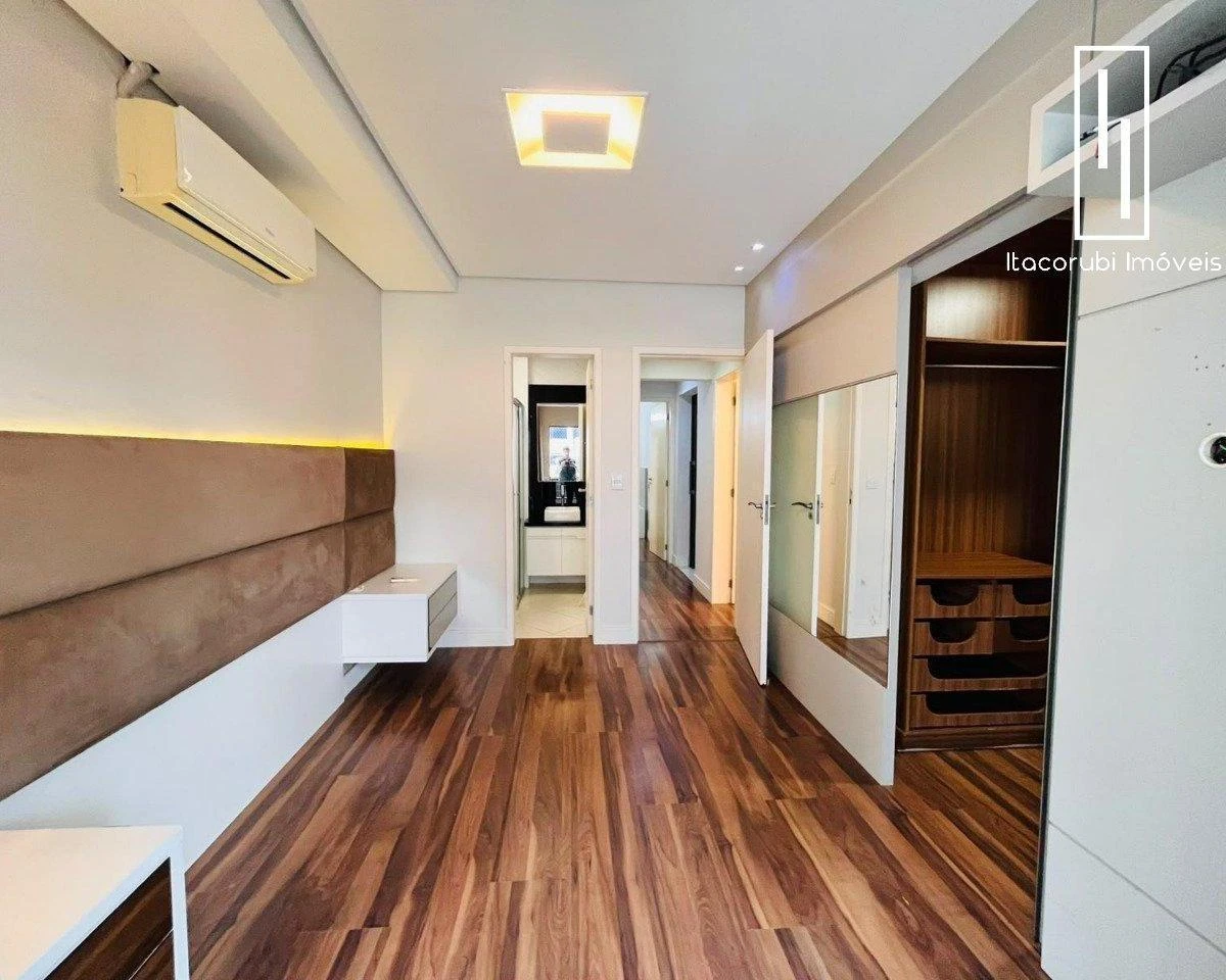 Furnished apartment with enclosed balcony and grill — photo 4