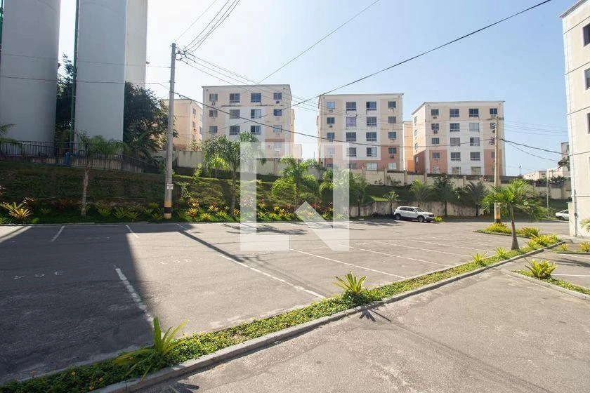 Apartamento de 2 quartos em condomínio com piscina — photo 9