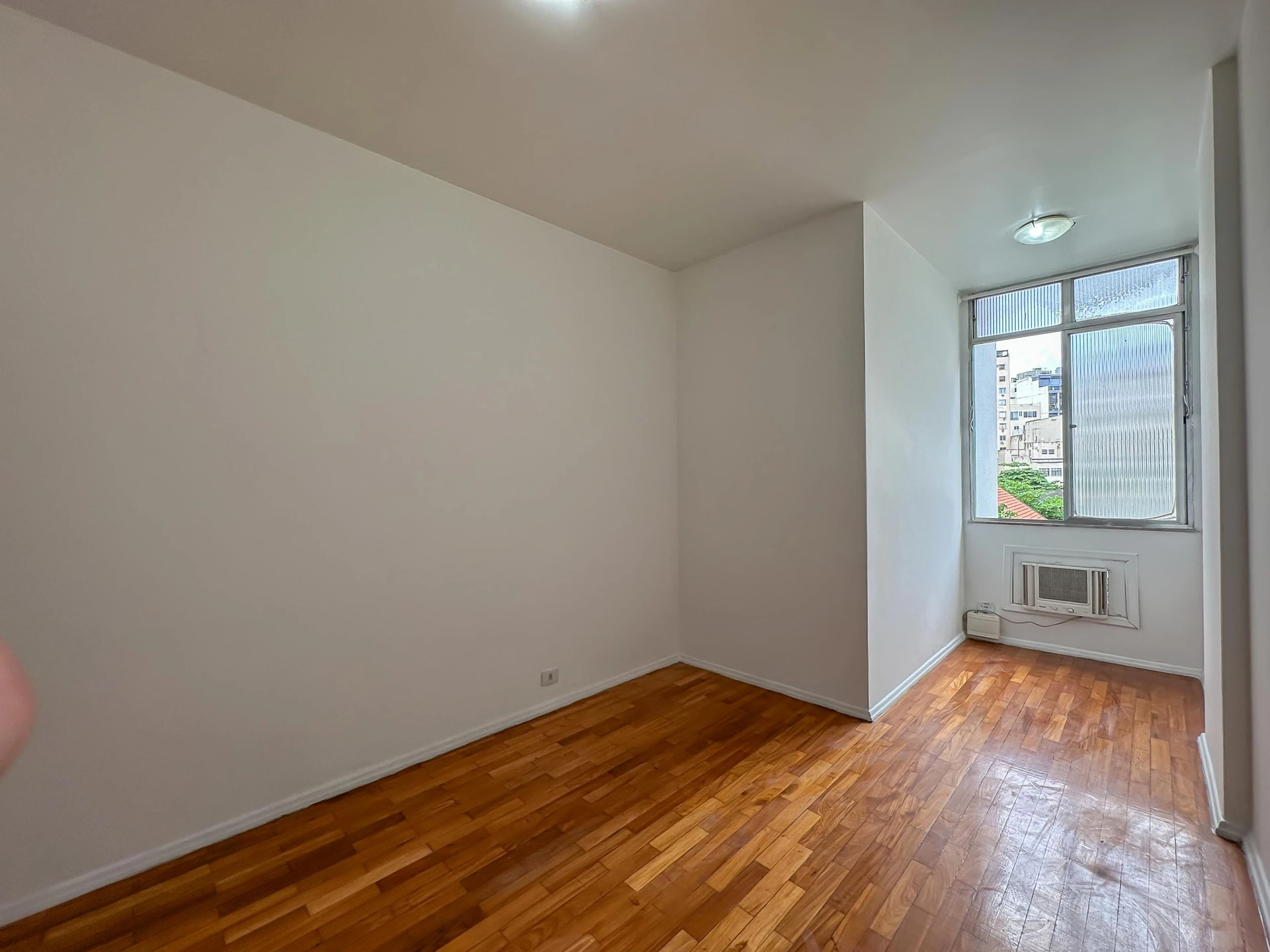 Washing machine in a 2-bedroom apartment, 80 m² — photo 29