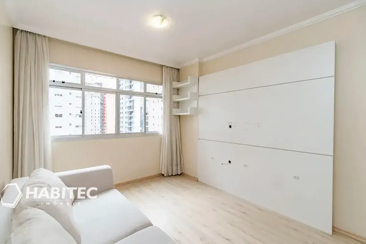 3-bedroom apartment with its own laundry area