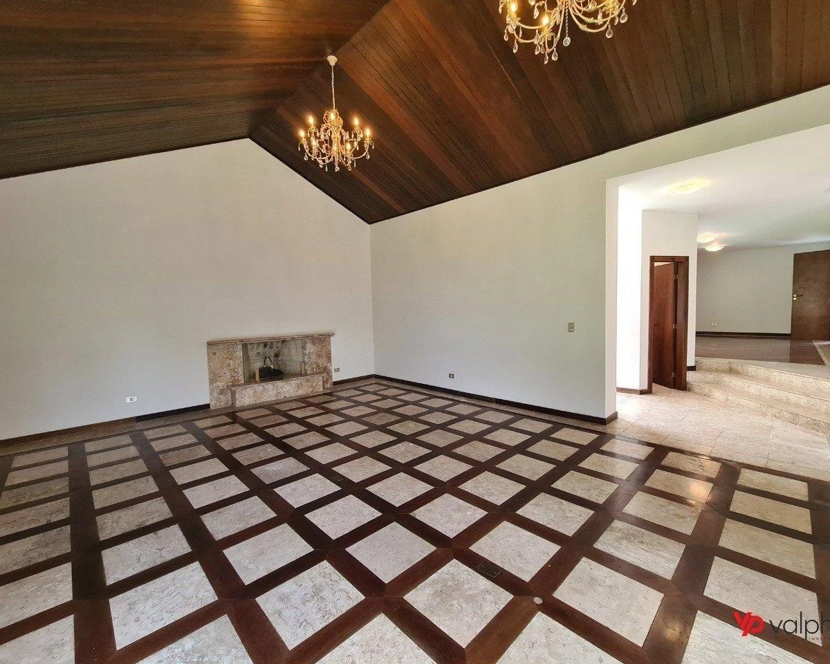 Condo house with 3 bedrooms and 5 bathrooms — photo 13