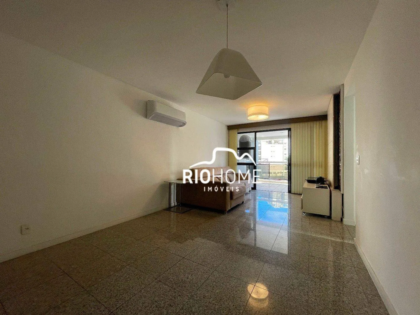 Apartamento de 2 dormitórios com varanda e 118 m² — photo 12