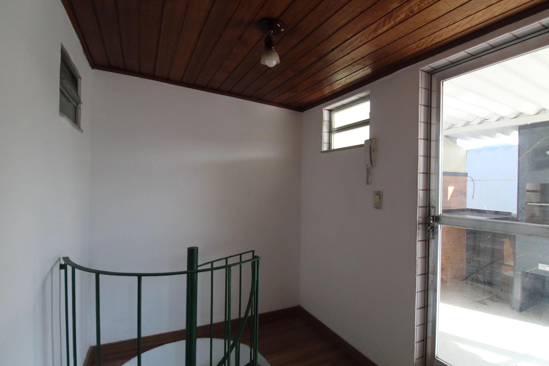 Apartamento sin muebles con 3 dormitorios y jardín privado — photo 11