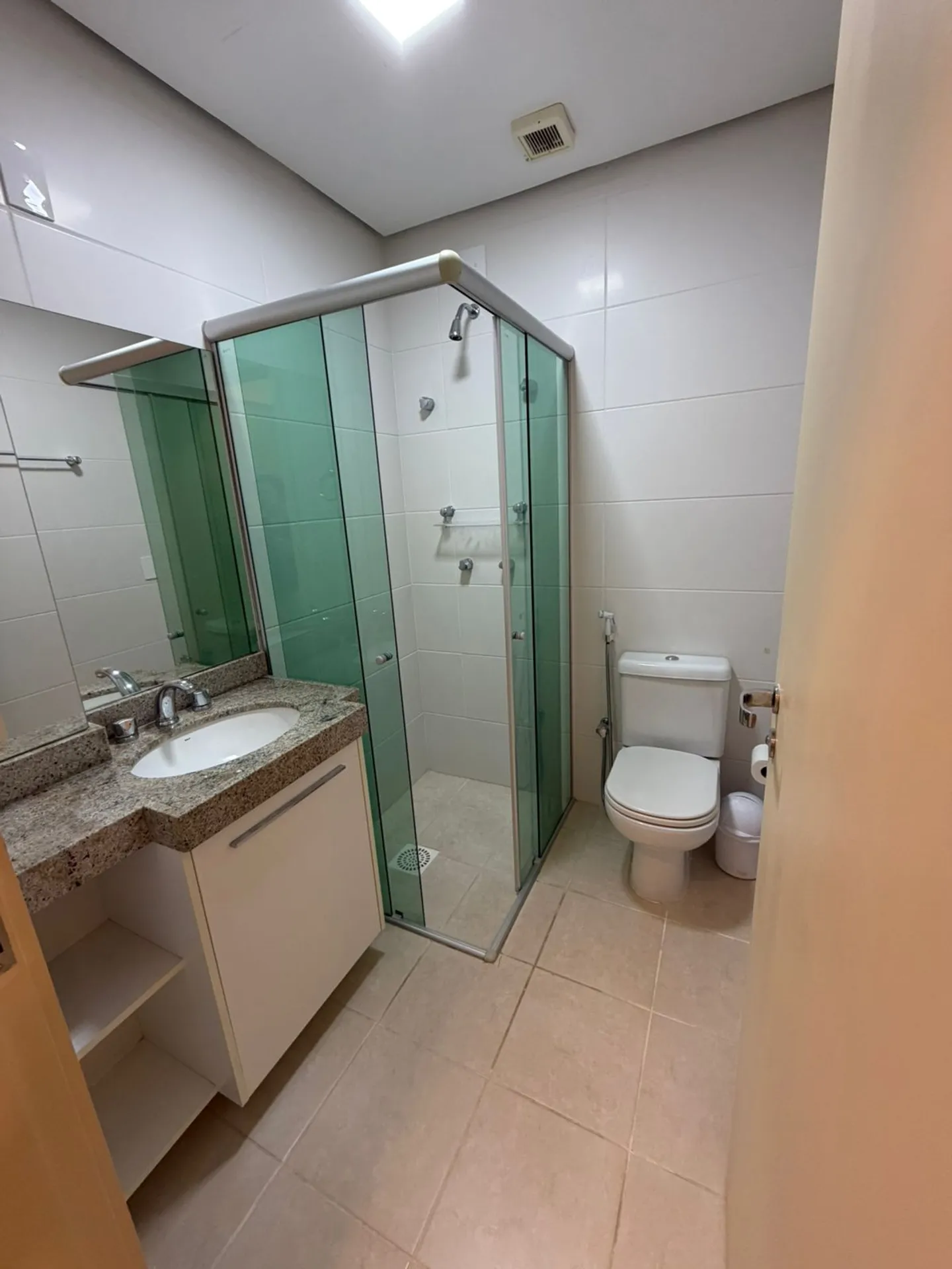 Furnished 2-bedroom apartment with suite and 114 m² — photo 4