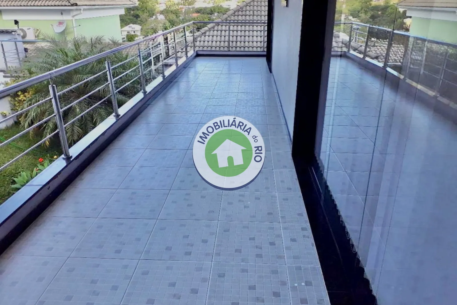 Casa com 3 suítes e 4 banheiros, 600 m² — photo 13
