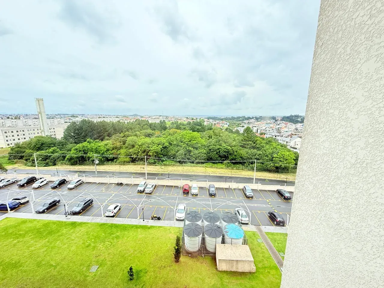 2-bedroom apartment with a washing machine in Curitiba — photo 29